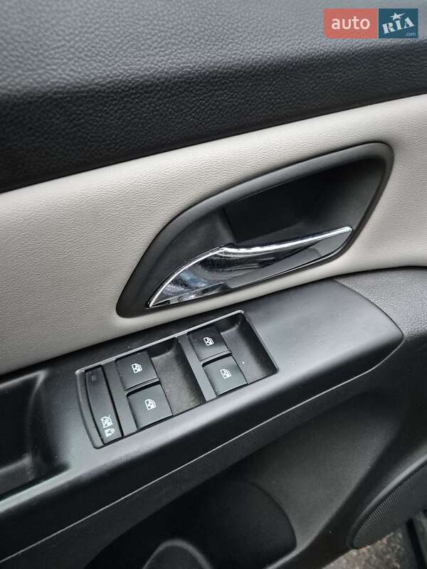 Седан Chevrolet Cruze 2011 в Харкові