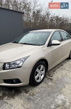 Седан Chevrolet Cruze 2011 в Тернополе