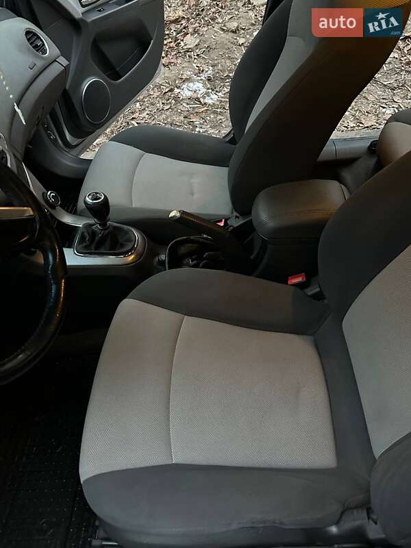 Седан Chevrolet Cruze 2009 в Львові