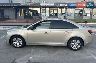 Седан Chevrolet Cruze 2012 в Киеве