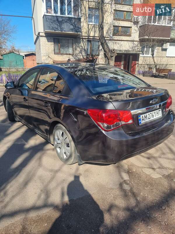 Седан Chevrolet Cruze 2014 в Коростені