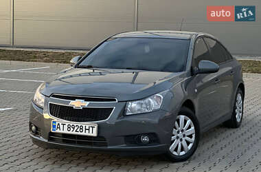 Седан Chevrolet Cruze 2011 в Івано-Франківську