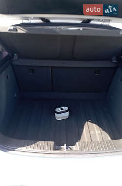 Хэтчбек Chevrolet Cruze 2012 в 