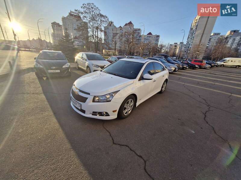 Седан Chevrolet Cruze 2014 в 