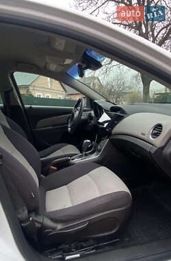 Седан Chevrolet Cruze 2013 в 