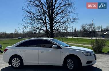 Седан Chevrolet Cruze 2011 в 