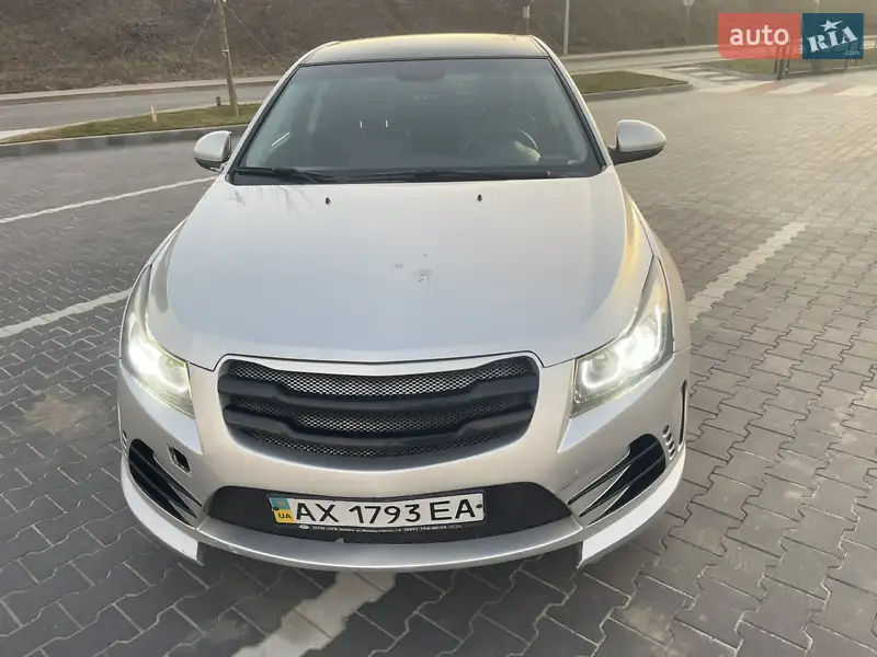 Седан Chevrolet Cruze 2011 в 
