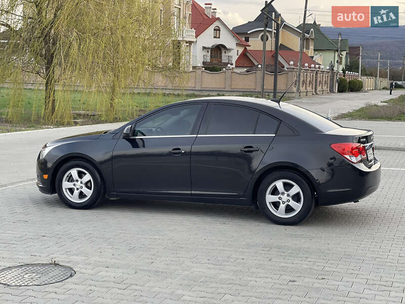 Седан Chevrolet Cruze 2014 в Черновцах