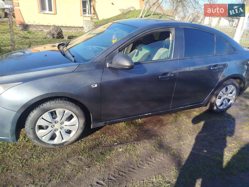Седан Chevrolet Cruze 2012 в Гоще фото 7 Седан Chevrolet Cruze 2012 в Гоще