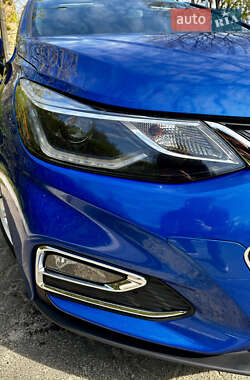 Хэтчбек Chevrolet Cruze 2017 в 