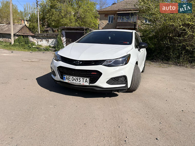Седан Chevrolet Cruze 2018 в Кривом Роге