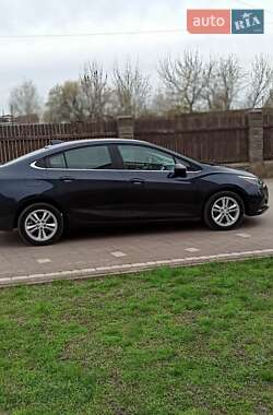 Хэтчбек Chevrolet Cruze 2016 в 