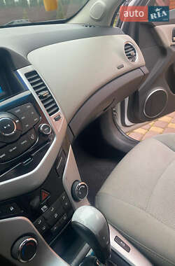 Седан Chevrolet Cruze 2011 в 