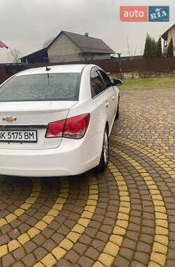 Седан Chevrolet Cruze 2011 в 