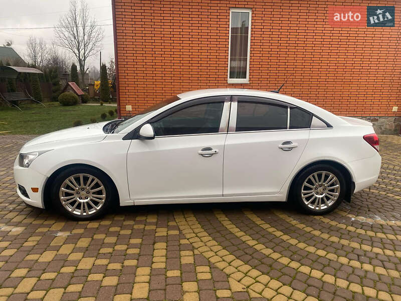 Седан Chevrolet Cruze 2011 в 
