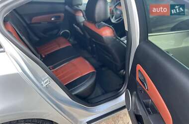 Седан Chevrolet Cruze 2010 в 