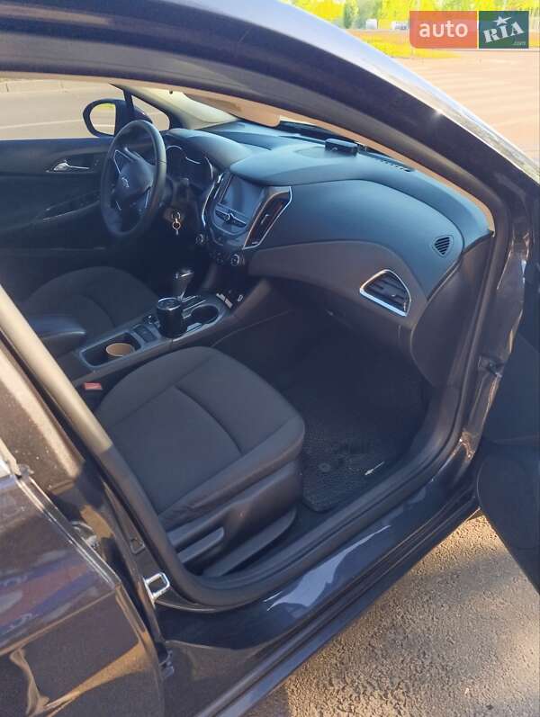 Седан Chevrolet Cruze 2016 в Киеве