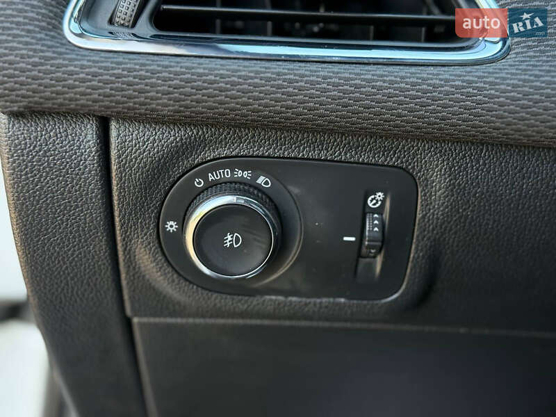 Седан Chevrolet Cruze 2018 в Кривом Роге