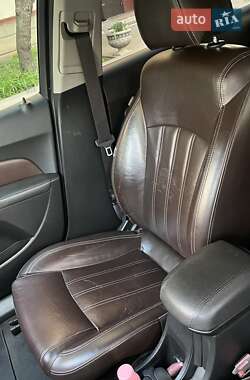 Хетчбек Chevrolet Cruze 2014 в 