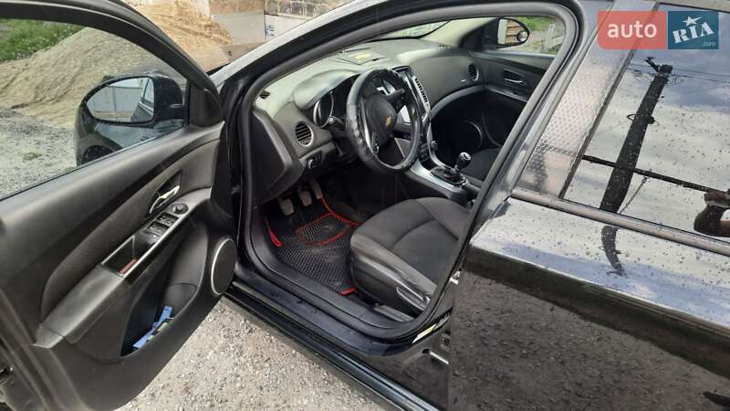Хэтчбек Chevrolet Cruze 2011 в Кривом Роге
