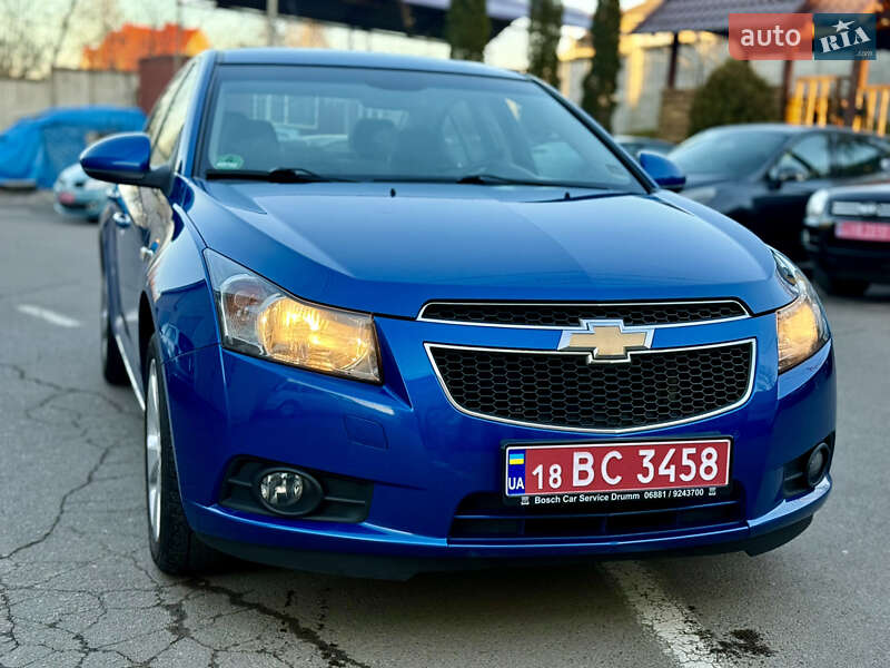 Седан Chevrolet Cruze 2010 в Ровно