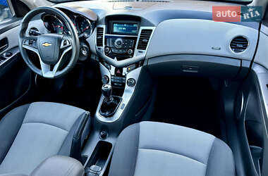 Седан Chevrolet Cruze 2010 в 