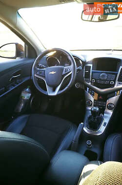 Универсал Chevrolet Cruze 2012 в 
