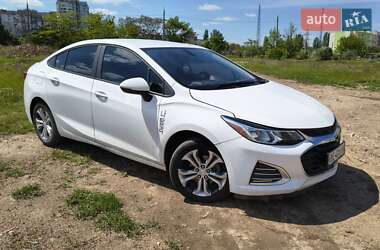 Седан Chevrolet Cruze 2019 в Николаеве