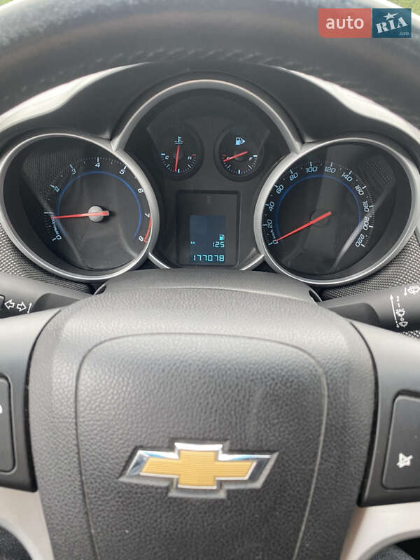 Хетчбек Chevrolet Cruze 2011 в Вінниці