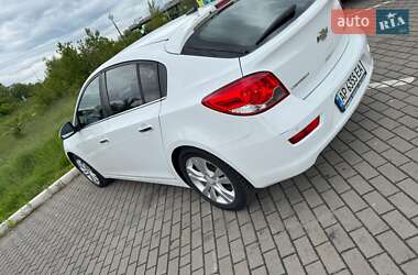 Хетчбек Chevrolet Cruze 2012 в 