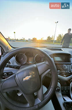 Седан Chevrolet Cruze 2011 в 