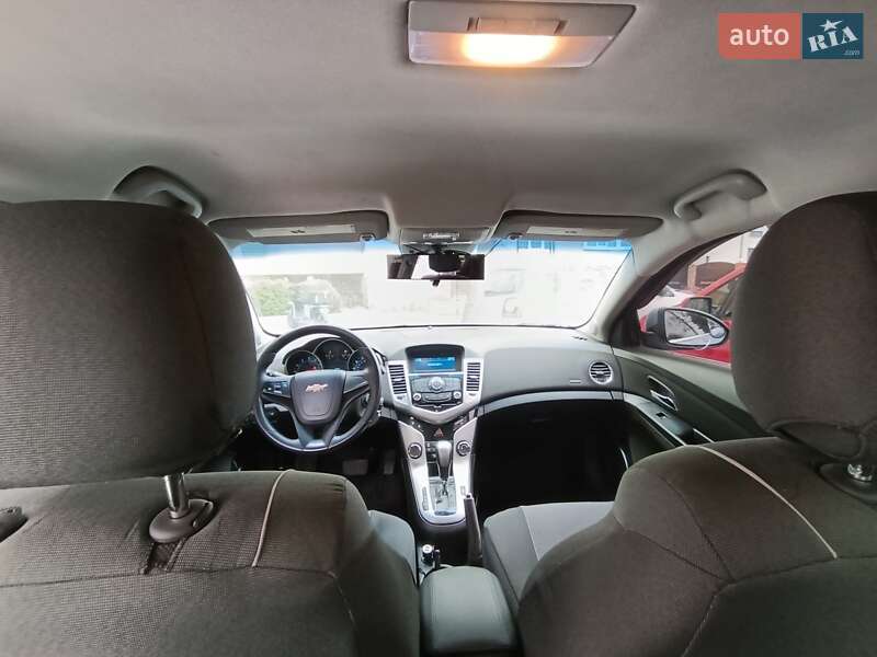 Седан Chevrolet Cruze 2011 в Тернополі