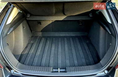 Хэтчбек Chevrolet Cruze 2011 в 