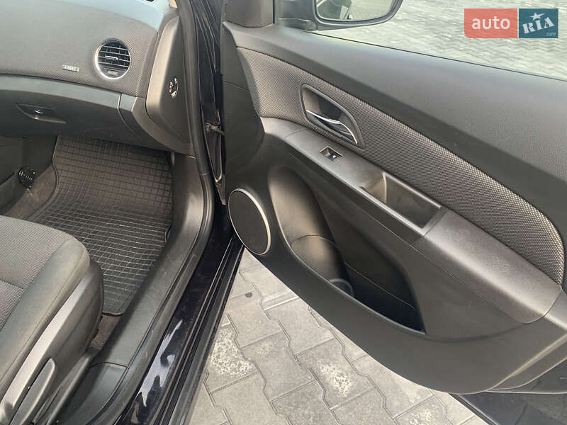 Универсал Chevrolet Cruze 2012 в Каменец-Подольском