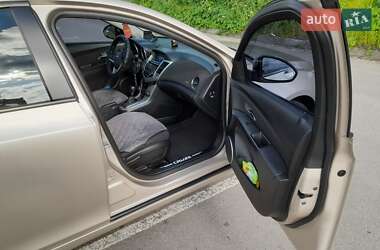 Седан Chevrolet Cruze 2011 в 