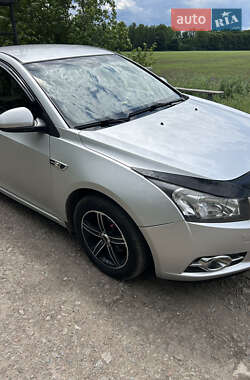 Седан Chevrolet Cruze 2010 в 