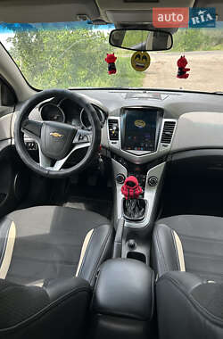 Седан Chevrolet Cruze 2010 в 