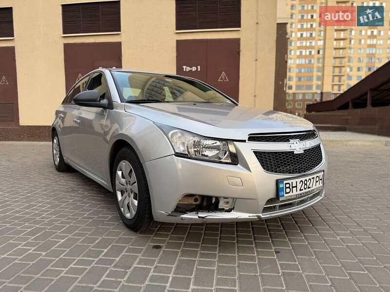 Седан Chevrolet Cruze 2015 в Одесі