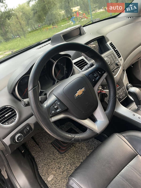 Седан Chevrolet Cruze 2012 в Киеве