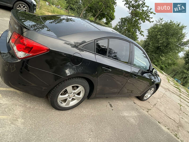 Седан Chevrolet Cruze 2012 в Киеве