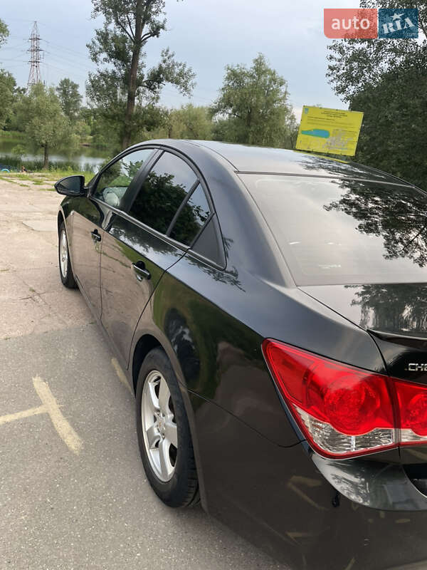 Седан Chevrolet Cruze 2012 в Киеве