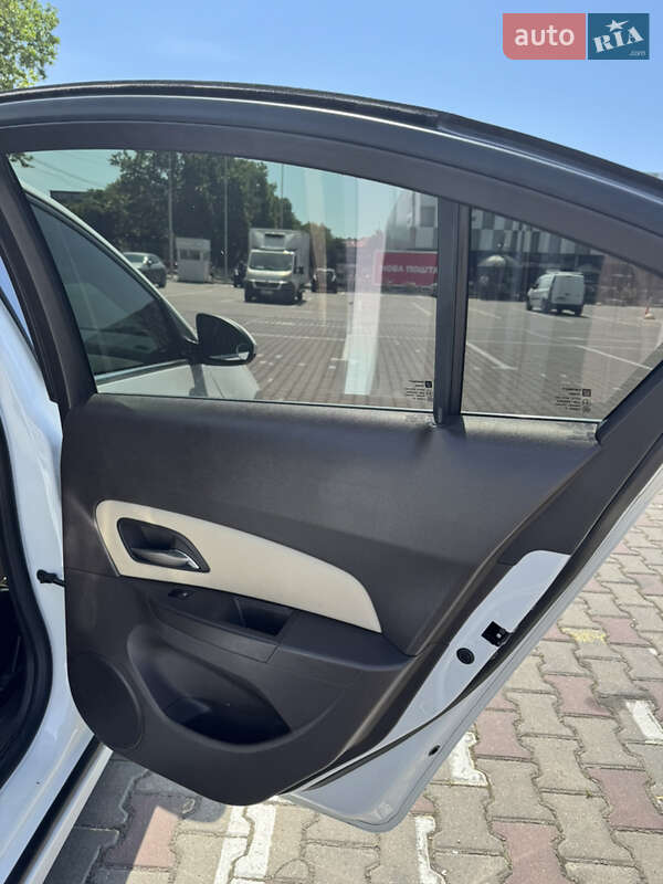 Седан Chevrolet Cruze 2014 в Одесі