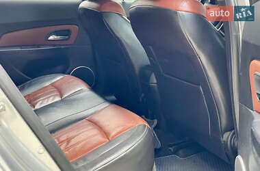 Седан Chevrolet Cruze 2010 в 