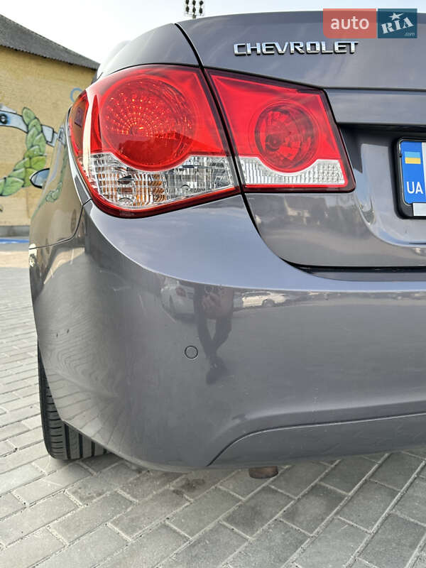 Седан Chevrolet Cruze 2010 в Луцьку