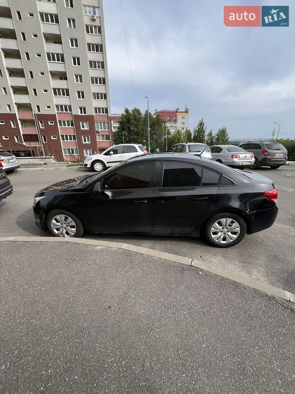 Седан Chevrolet Cruze 2013 в Киеве