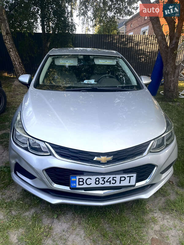 Седан Chevrolet Cruze 2017 в Львове