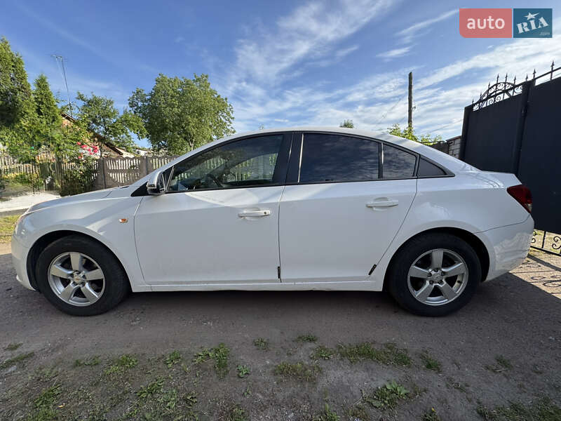 Седан Chevrolet Cruze 2009 в Житомирі