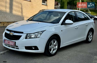Седан Chevrolet Cruze 2011 в Рівному