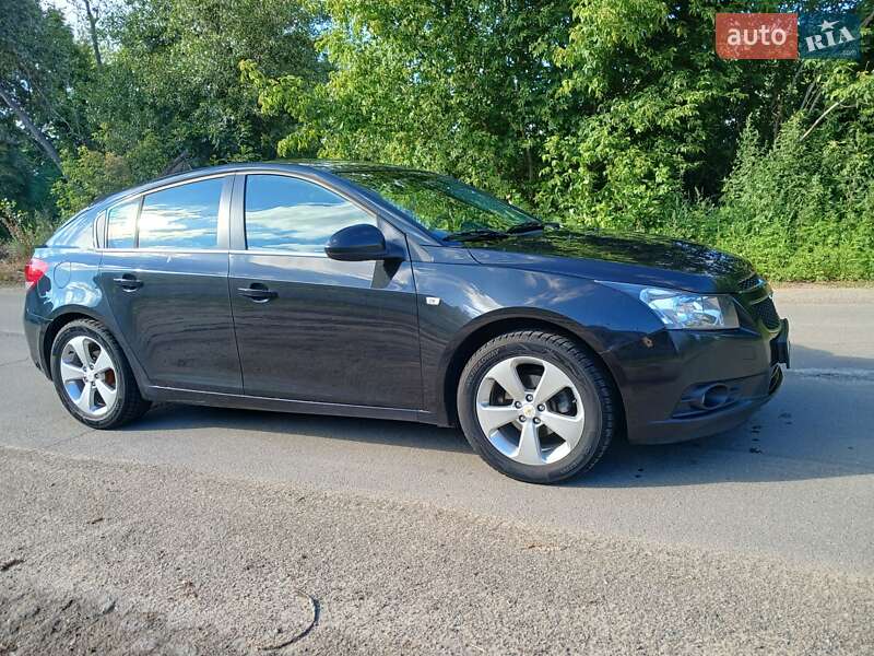 Хетчбек Chevrolet Cruze 2011 в Вишгороді