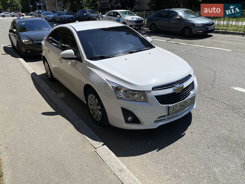 Седан Chevrolet Cruze 2014 в Києві